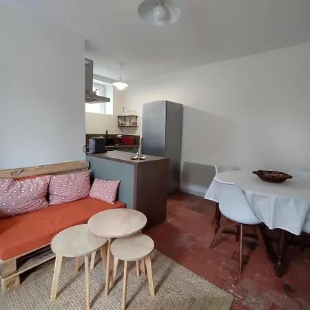 Holiday home Maison De Pecheur En Bord De Grandcamp-Maisy